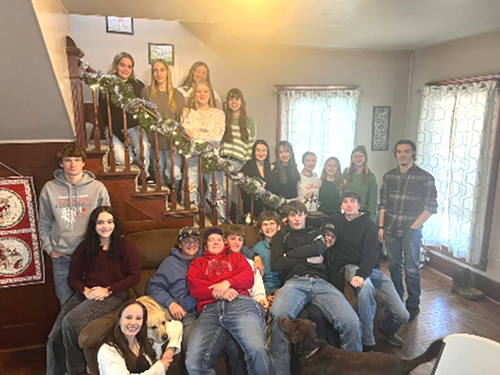 Momo�̃J���U�X�B(�A�����J)�ւ̍��Z��-���w-�̌��k �S������