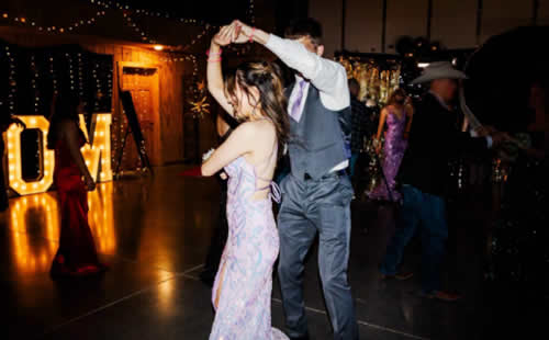 Momo�̃J���U�X�B(�A�����J)�ւ̍��Z��-���w-�̌��k �W������