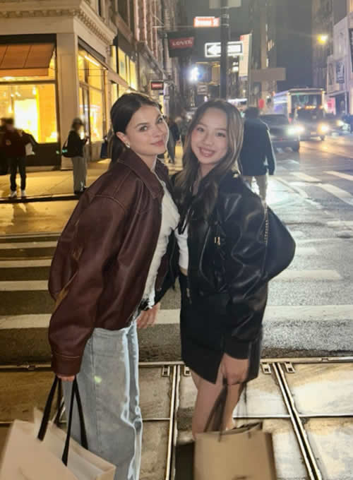 Momo�̃J���U�X�B(�A�����J)�ւ̍��Z��-���w-�̌��k �W������